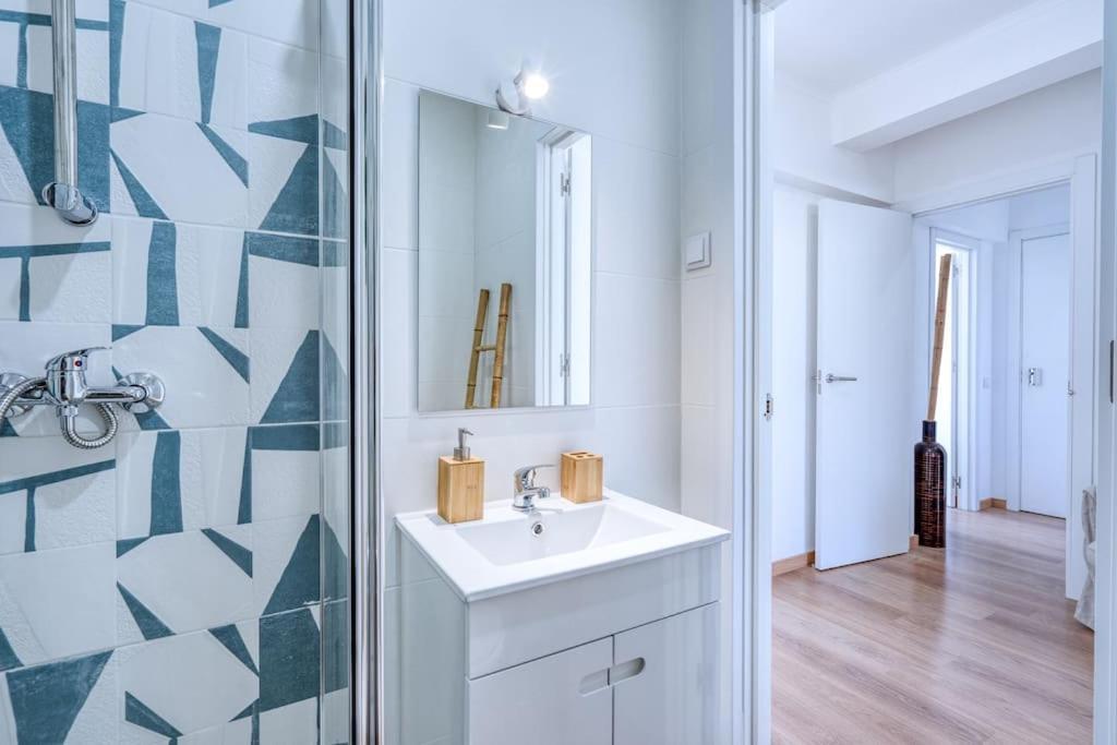 Faro Center With Ac & Wifi Apartment Exterior photo
